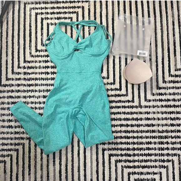 Bombshell Sportswear Pants - Bombshell Sportswear bombshell bodysuit in mint size LARGE